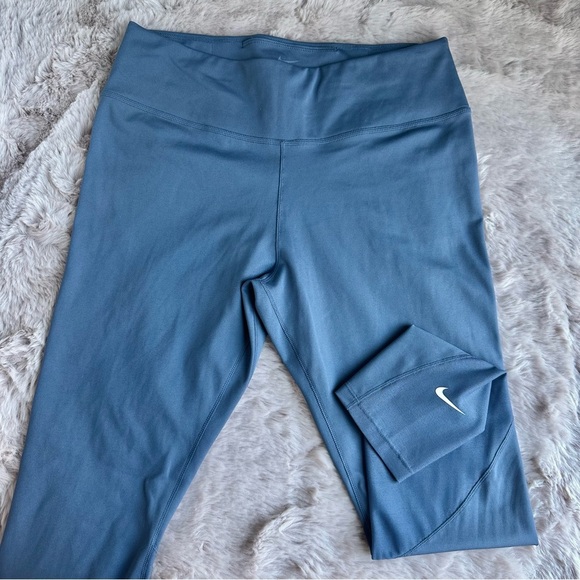Nike 7/8 Women's One Dri Fit High Rise Blue Running Leggings with Mesh Calf - Picture 1 of 5